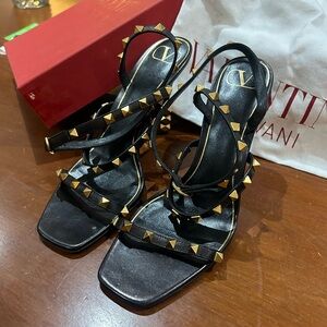 Valentino Garavani Rockstud Sandals